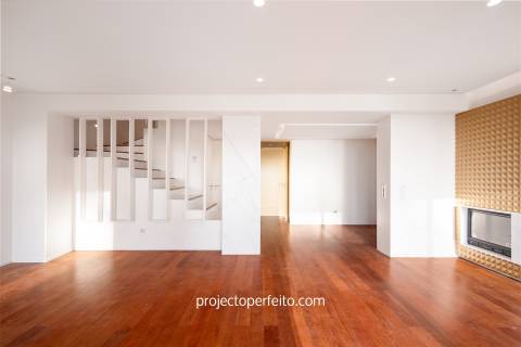 Moradia Geminada T4+1 Venda em Arcozelo,Vila Nova de Gaia