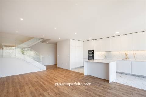 Moradia em Banda T3+1 Venda em Fânzeres e São Pedro da Cova,Gondomar