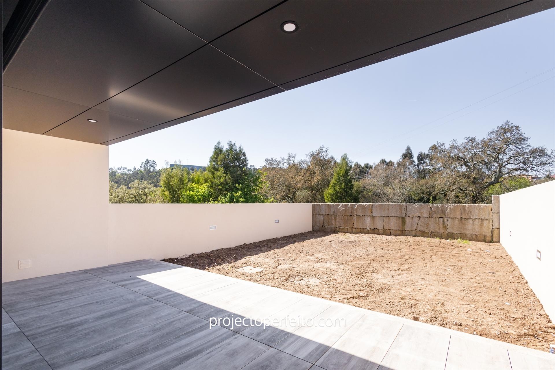 Moradia em Banda T3+1 Venda em Fânzeres e São Pedro da Cova,Gondomar