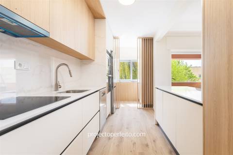 Apartamento T3+1 Venda em Mafamude e Vilar do Paraíso,Vila Nova de Gaia