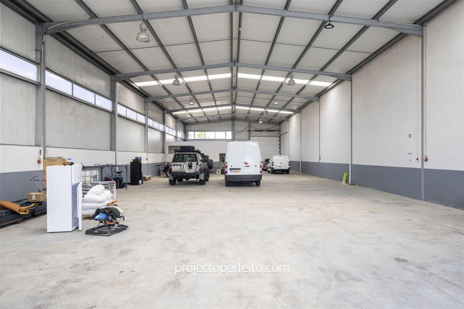 Armazém  Venda em Ovar, São João, Arada e São Vicente de Pereira Jusã,Ovar