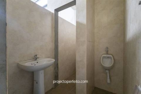 Armazém  Venda em Ovar, São João, Arada e São Vicente de Pereira Jusã,Ovar