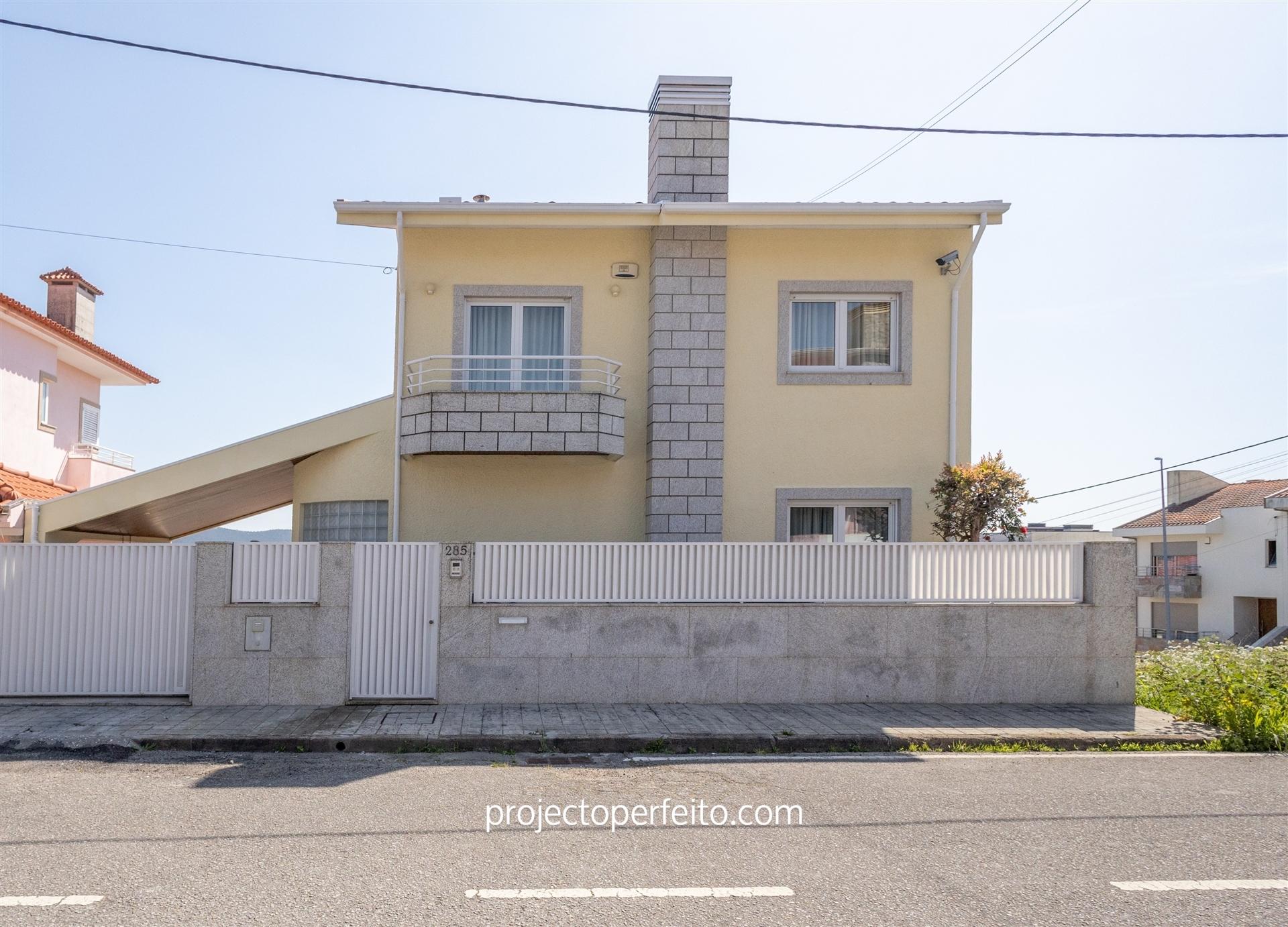 Moradia Geminada T3 Venda em Gondomar (São Cosme), Valbom e Jovim,Gondomar