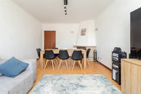 Apartamento T3 Venda em Vilar de Andorinho,Vila Nova de Gaia