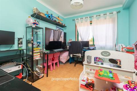 Apartamento T3 Venda em Vilar de Andorinho,Vila Nova de Gaia