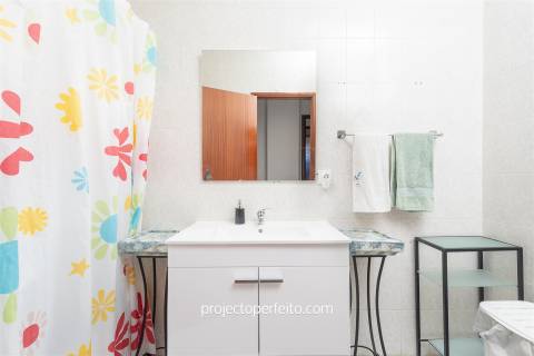 Apartamento T3 Venda em Vilar de Andorinho,Vila Nova de Gaia