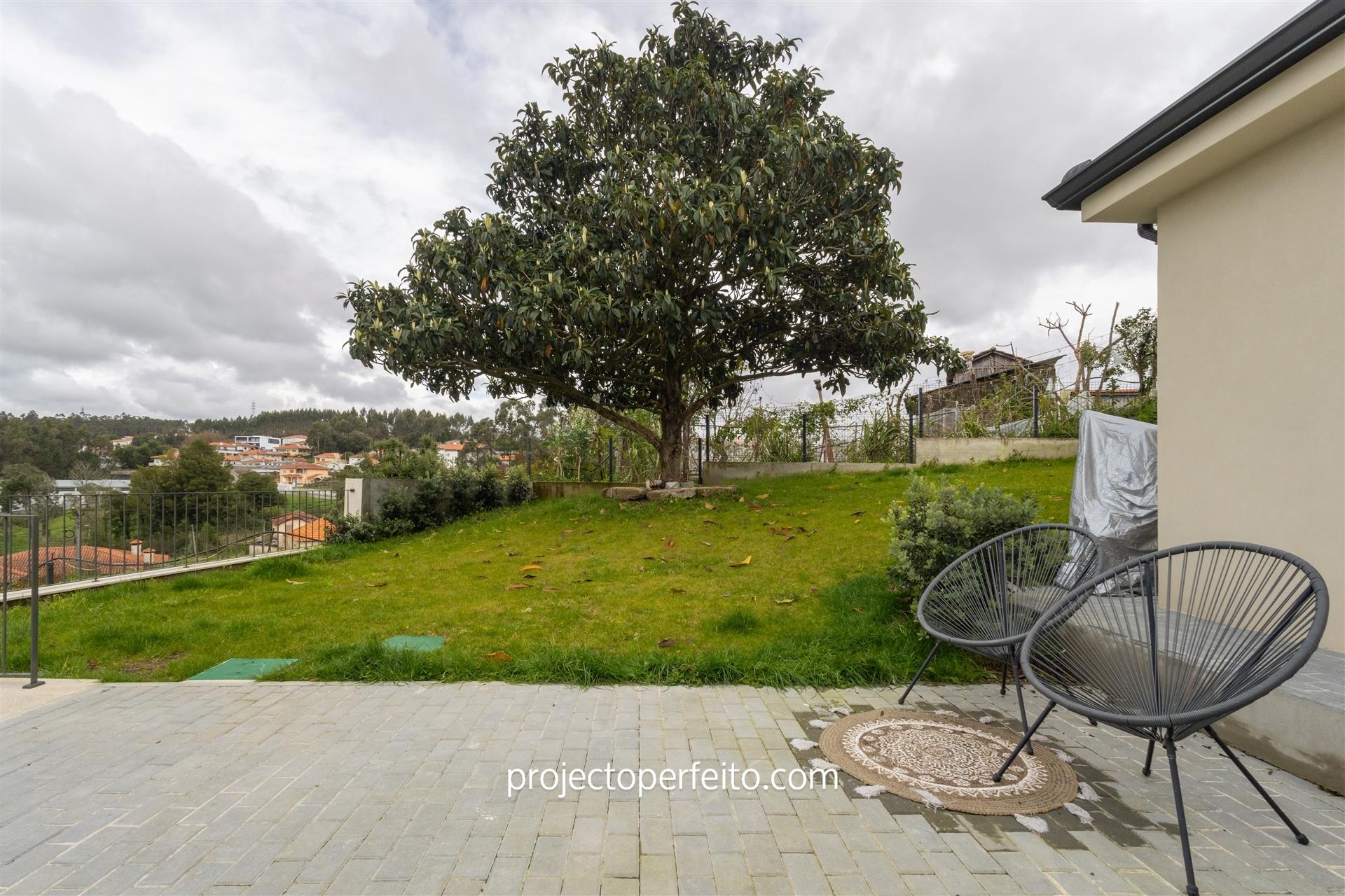 Moradia T3 Venda em Nogueira da Regedoura,Santa Maria da Feira