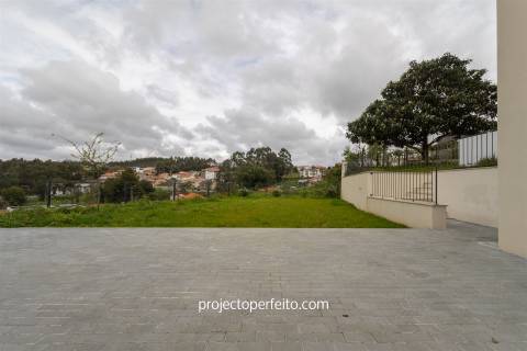 Moradia T3 Venda em Nogueira da Regedoura,Santa Maria da Feira