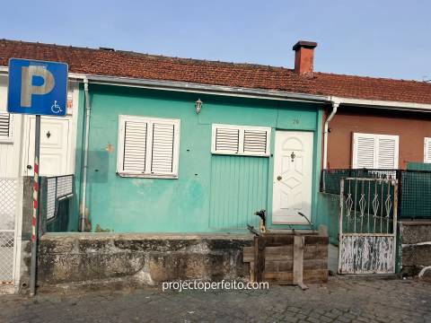 Moradia para Restaurar T2 Venda em Mafamude e Vilar do Paraíso,Vila Nova de Gaia