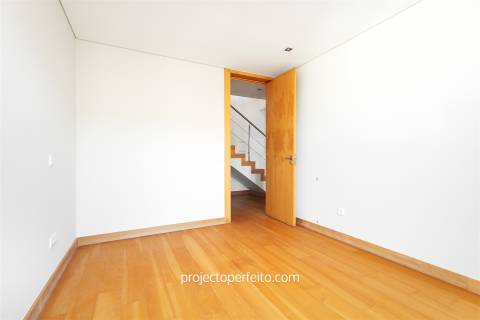 Apartamento T3 DUPLEX Venda em Espinho,Espinho