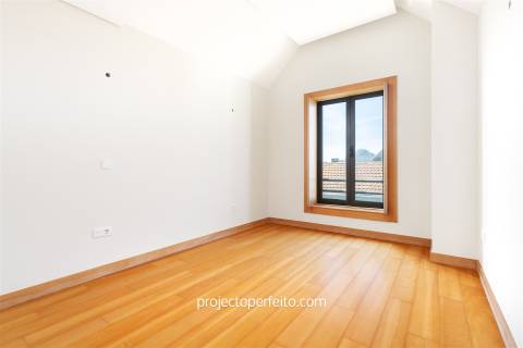 Apartamento T3 DUPLEX Venda em Espinho,Espinho