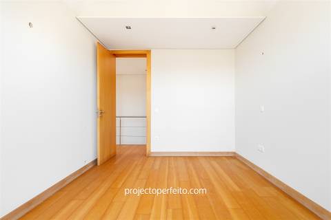 Apartamento T3 DUPLEX Venda em Espinho,Espinho