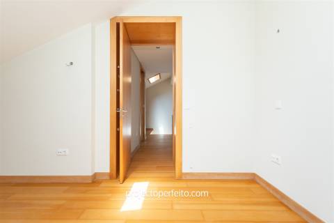 Apartamento T3 DUPLEX Venda em Espinho,Espinho