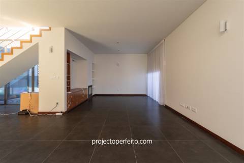 Moradia Isolada T3 Venda em São Félix da Marinha,Vila Nova de Gaia