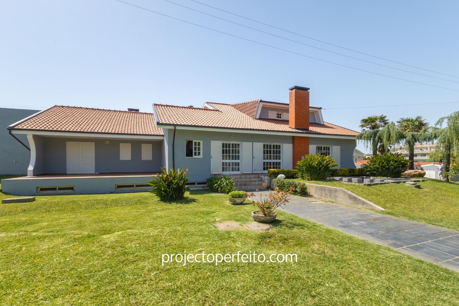 Moradia Isolada T5 Venda em Arcozelo,Vila Nova de Gaia