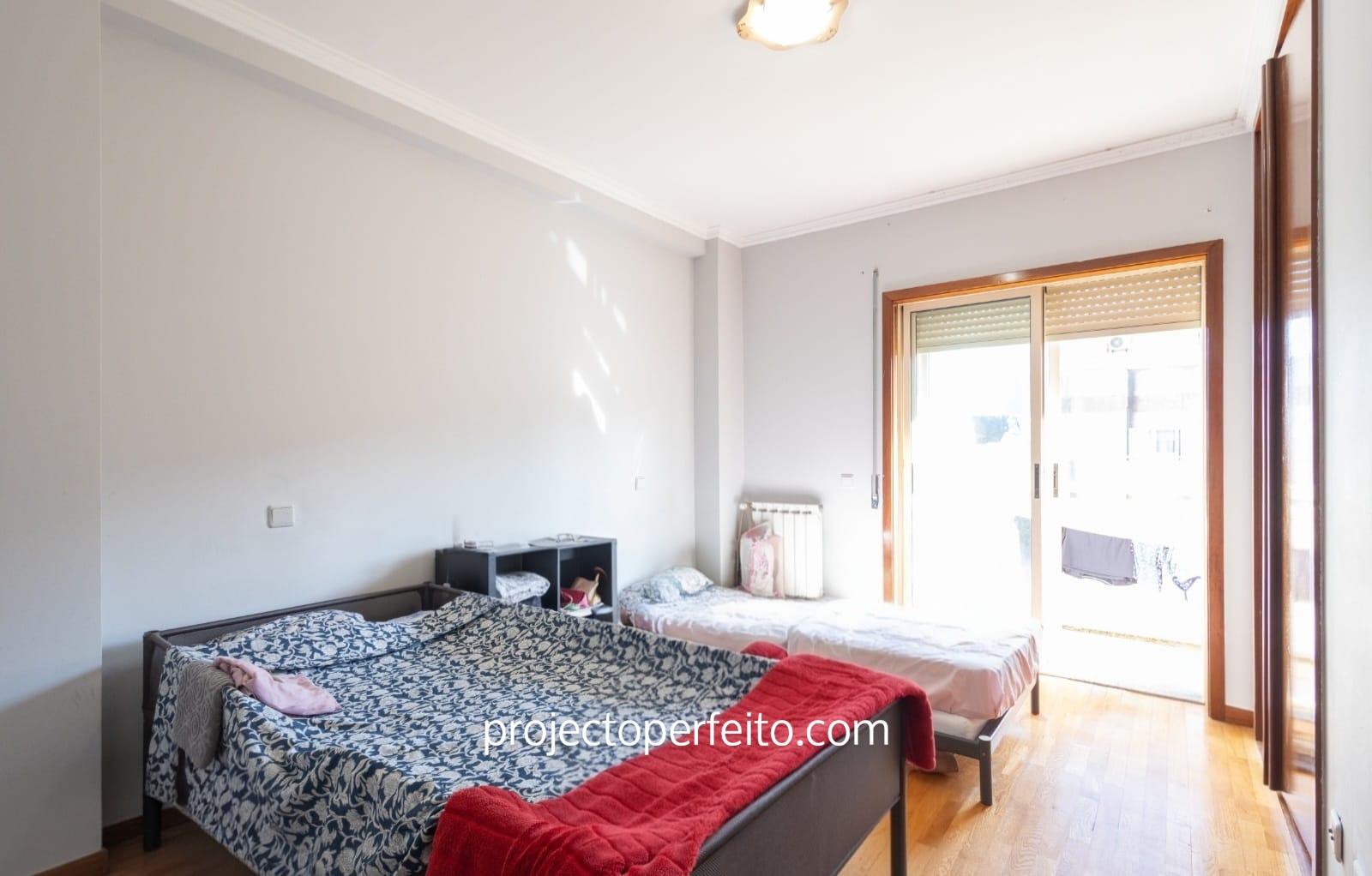 Apartamento T3 Venda em Vilar de Andorinho,Vila Nova de Gaia