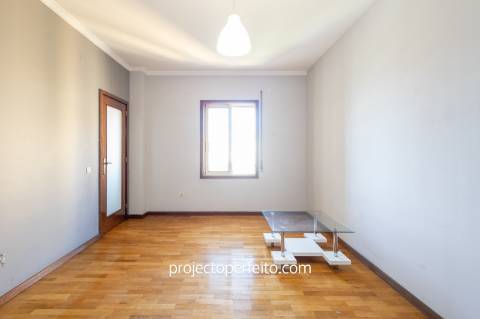 Apartamento T3 Venda em Vilar de Andorinho,Vila Nova de Gaia