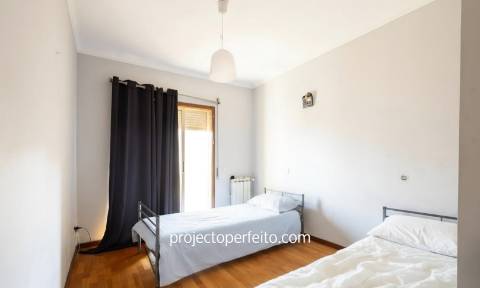 Apartamento T3 Venda em Vilar de Andorinho,Vila Nova de Gaia