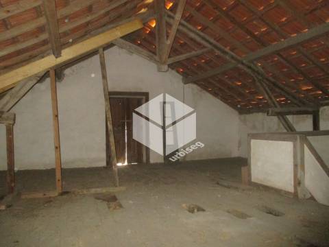 Casa de Habitação com 6530 m2 na Gala