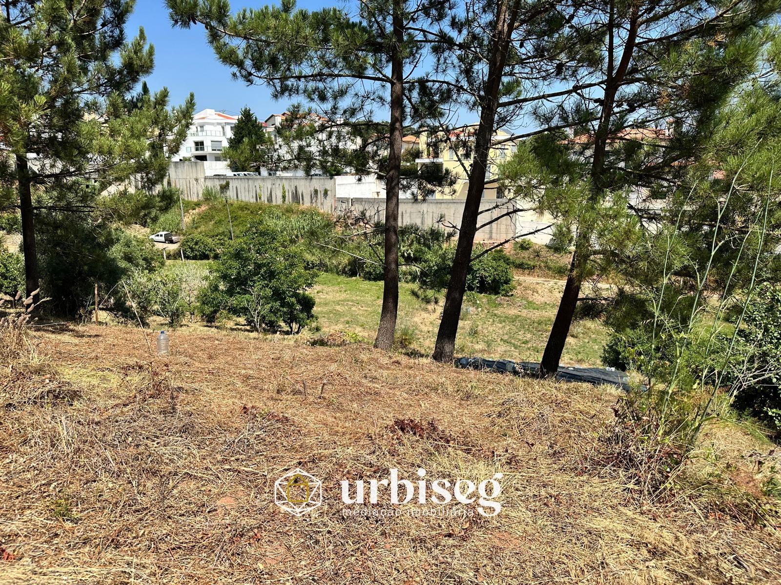 Terreno com excelentes Vistas de Mar e Cidade