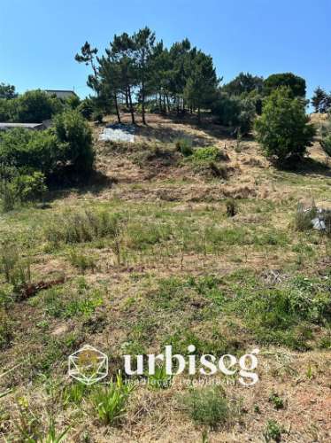 Terreno com excelentes Vistas de Mar e Cidade