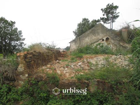 Moradia para Reconstrução com Vista Mar em Vais | Buarcos | 3300m²