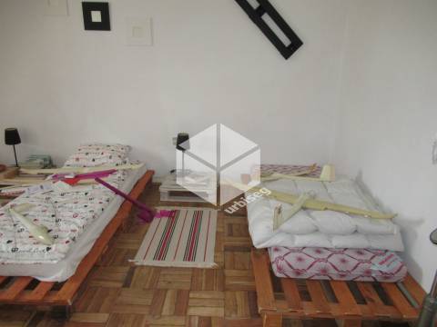 Zona histórica de Montemor/ Moradia Centenária