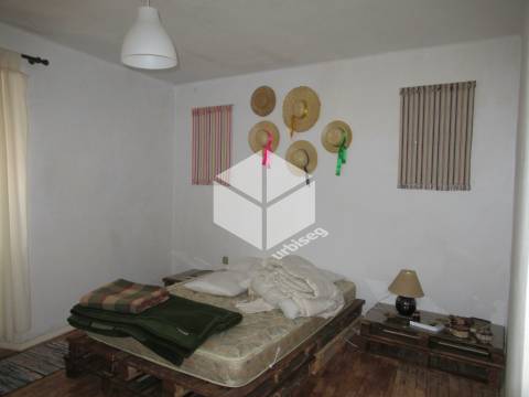 Zona histórica de Montemor/ Moradia Centenária