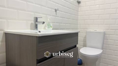 ARRENDAMENTO AO ANO | 1.ª LINHA DE MAR | BUARCOS