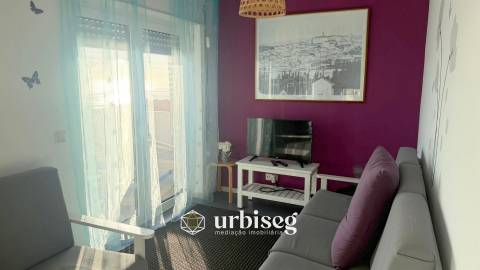 ARRENDAMENTO AO ANO | 1.ª LINHA DE MAR | BUARCOS