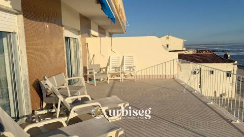 ARRENDAMENTO AO ANO | 1.ª LINHA DE MAR | BUARCOS