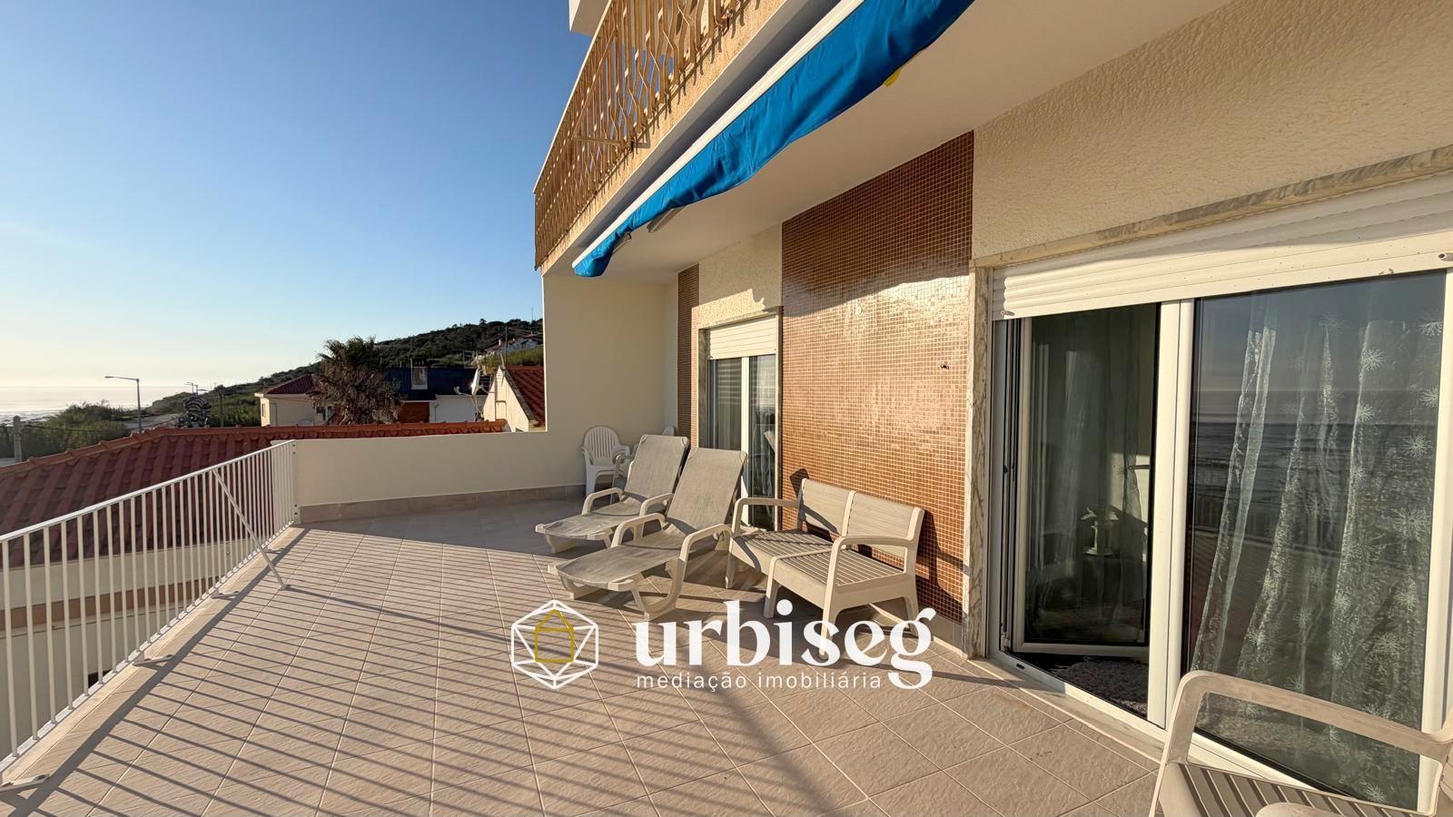 ARRENDAMENTO AO ANO | 1.ª LINHA DE MAR | BUARCOS