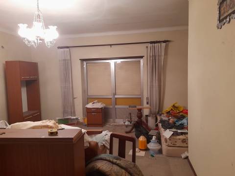 Abrunheira- Moradia T6