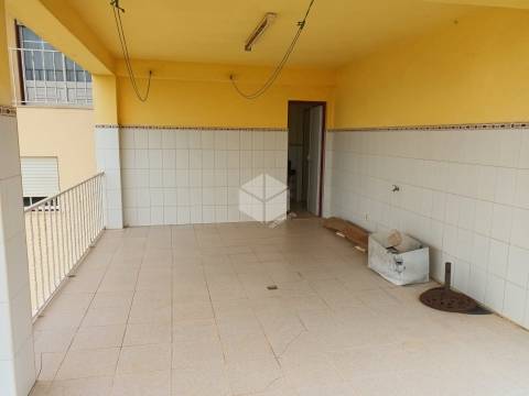 PRAIA DE BUARCOS_ Moradia T2 com Garagem