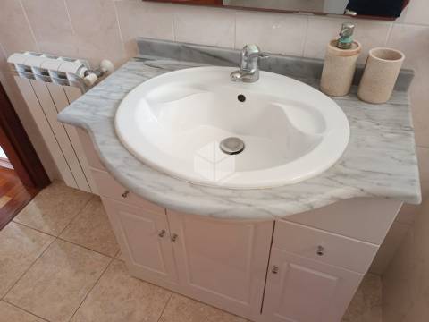 PRAIA DE BUARCOS_ Moradia T2 com Garagem