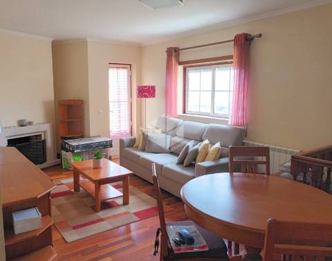 PRAIA DE BUARCOS_ Moradia T2 com Garagem