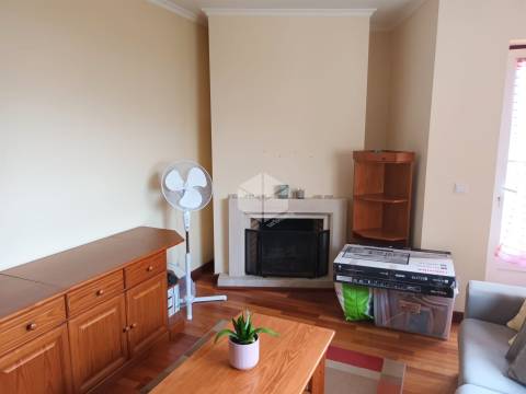 PRAIA DE BUARCOS_ Moradia T2 com Garagem