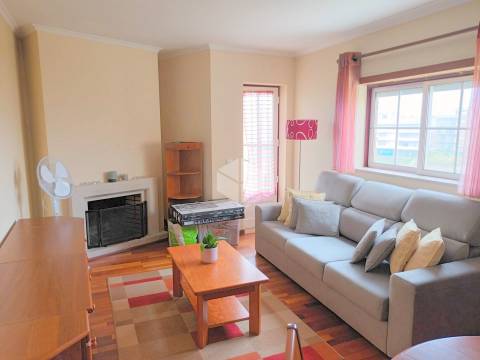 PRAIA DE BUARCOS_ Moradia T2 com Garagem