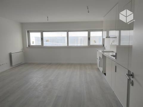 Avenida Marginal Buarcos – Apartamento Novo + Aparcamento