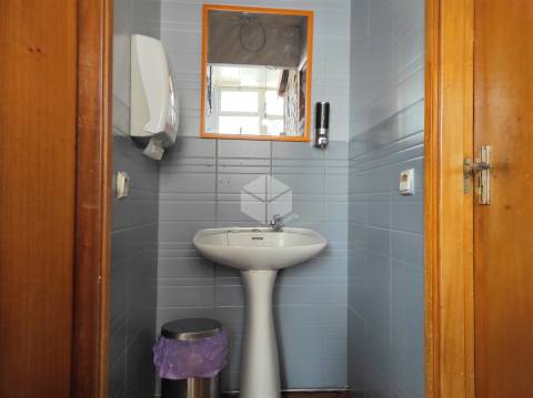 VENDE-SE ESPAÇO COMERCIAL NA BAIXA DA CIDADE