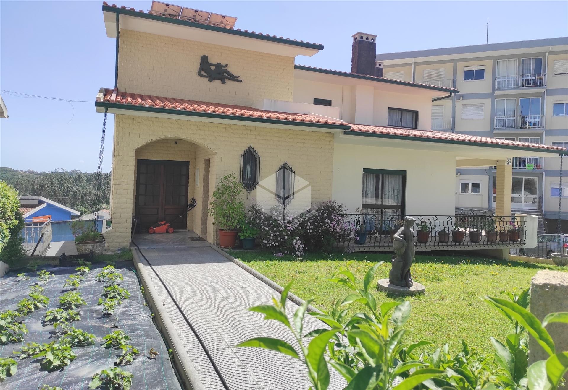A 5 minutos do centro da Cidade - MORADIA COM 656 M2