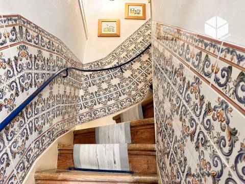 BAIRRO NOVO – APARTAMENTO T2+1 COM TERRAÇO  A 2 minutos a pé do Casino, a 5 minutos da Praia