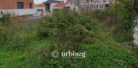 Terreno para Moradia Isolada nos Condados | 385m² | Figueira da Foz | Urbiseg Imobiliária
