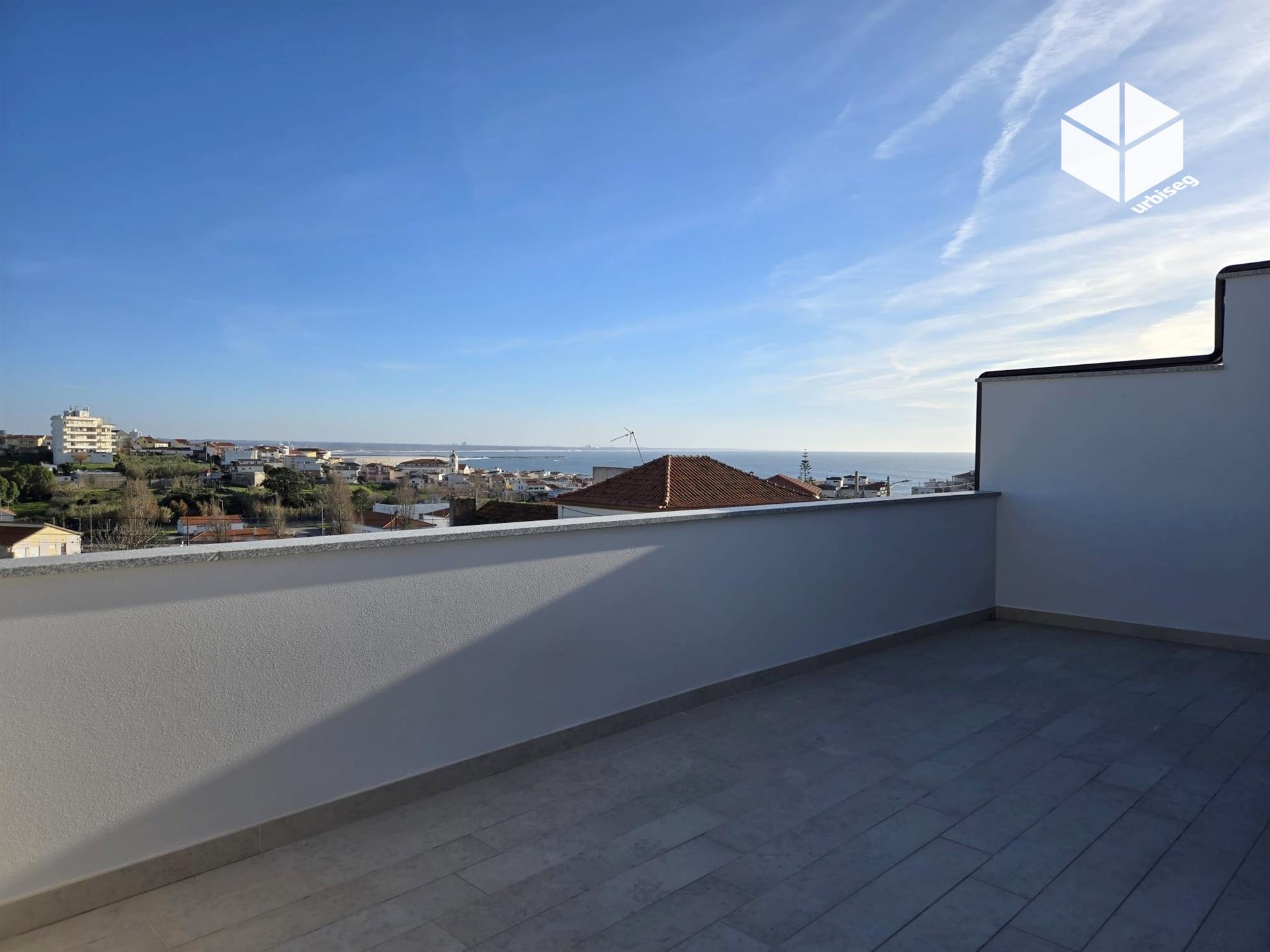 VISTA CIDADE E MAR, MORADIA M5 COM PISCINA EM BUARCOS