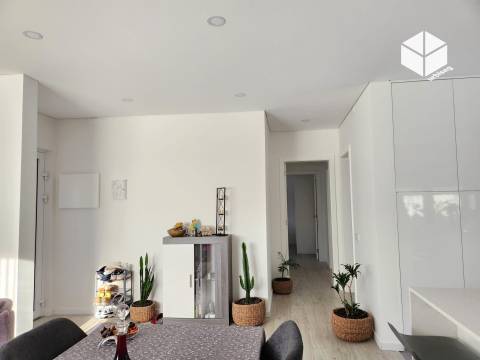 Figueira da Foz- Buarcos |MORADIA 6 QUARTOS +  GARAGEM