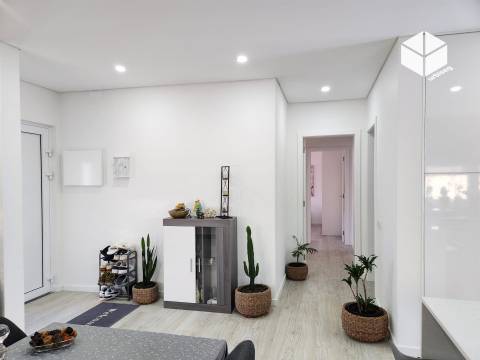 Figueira da Foz- Buarcos |MORADIA 6 QUARTOS +  GARAGEM