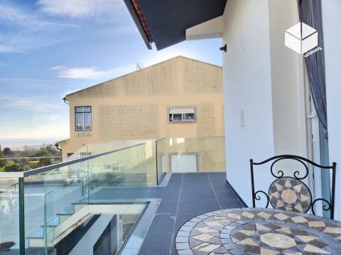 Figueira da Foz- Buarcos |MORADIA 6 QUARTOS +  GARAGEM