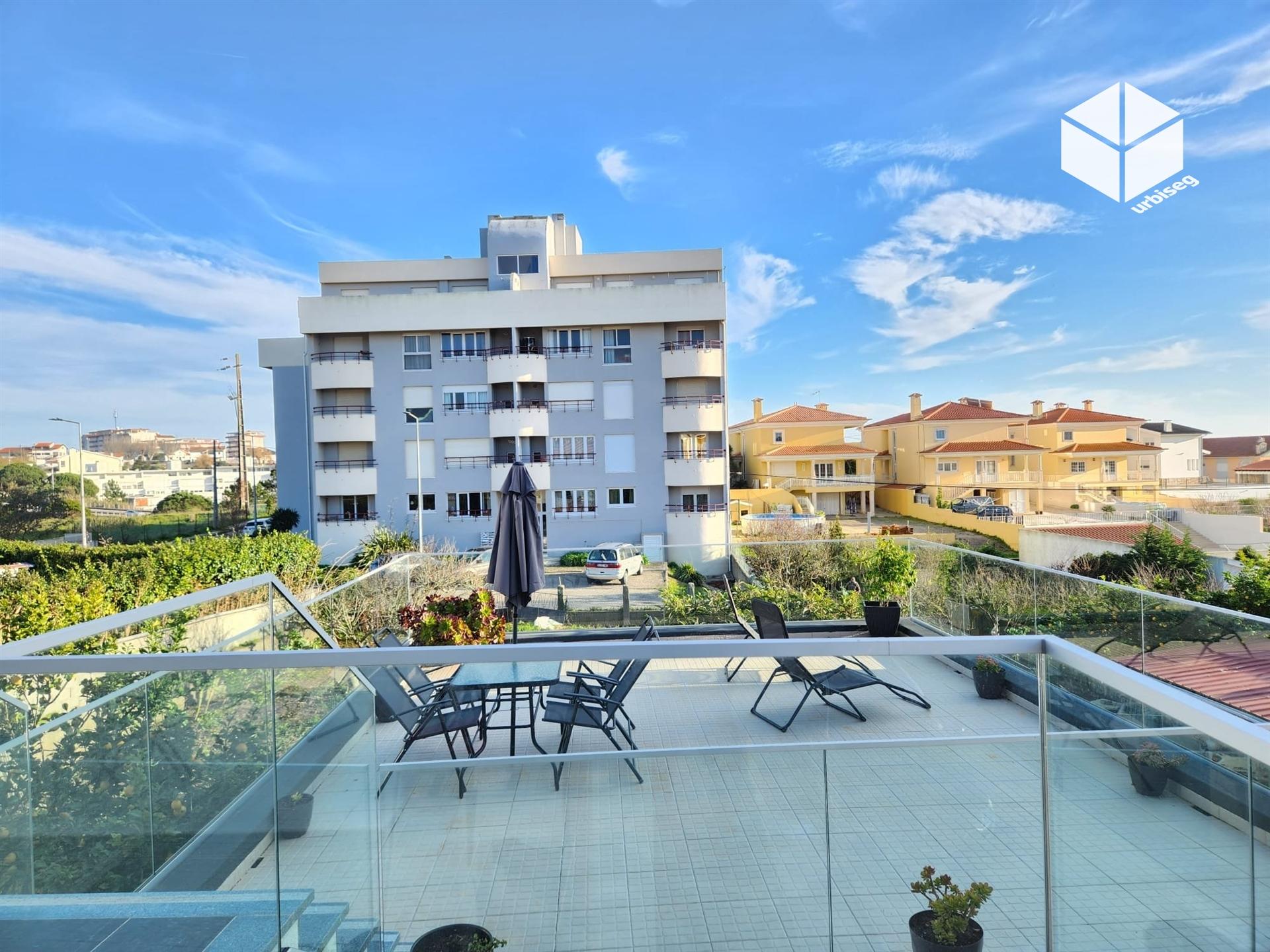 Figueira da Foz- Buarcos  &#124; ANDAR MORADIA T3+ TERRAÇO
