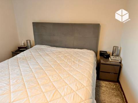 Moradia T4 com Piscina (1548m2)