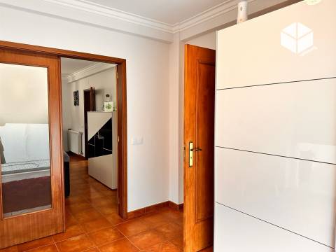 Moradia T4 com Piscina (1548m2)